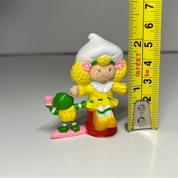 Vintage Strawberry Shortcake Mini PVC Figure 80s Lemon Meringue Deluxe Frog - Picture 9 of 9
